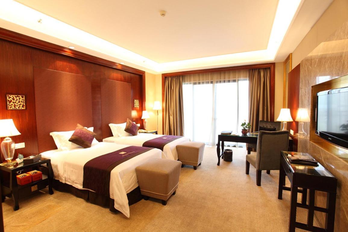 Green Lake Hot Spring Hotel Foshan Eksteriør billede