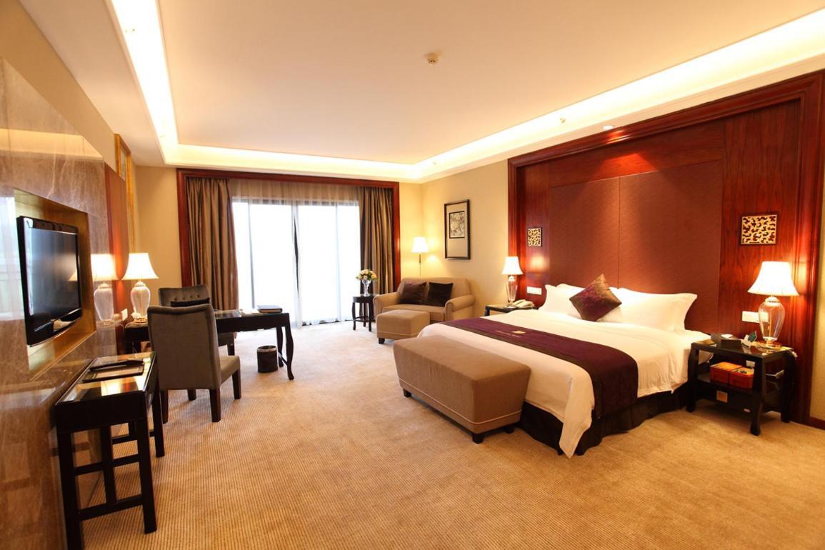 Green Lake Hot Spring Hotel Foshan Eksteriør billede