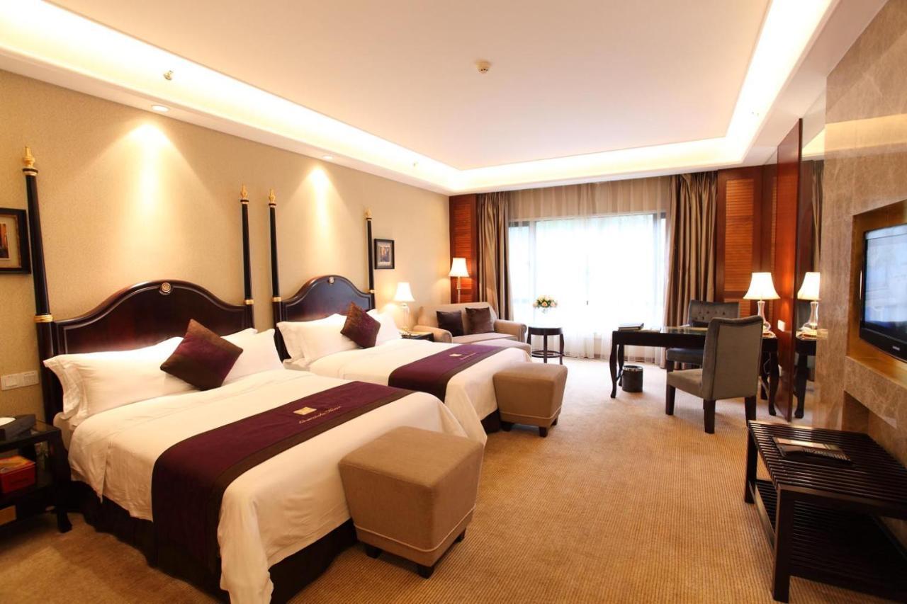 Green Lake Hot Spring Hotel Foshan Eksteriør billede